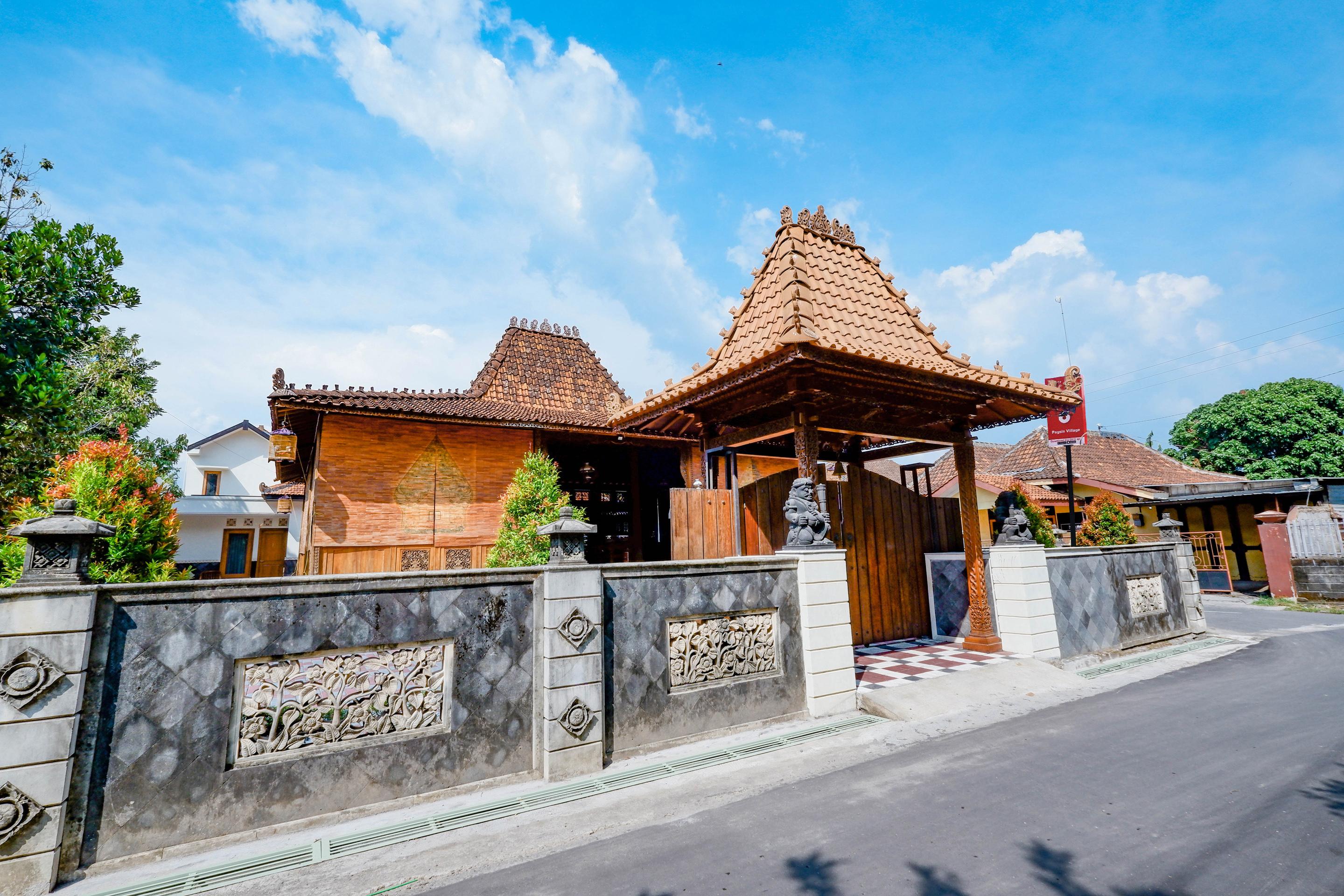 Oyo 2327 Pagsis Village Klaten Luaran gambar